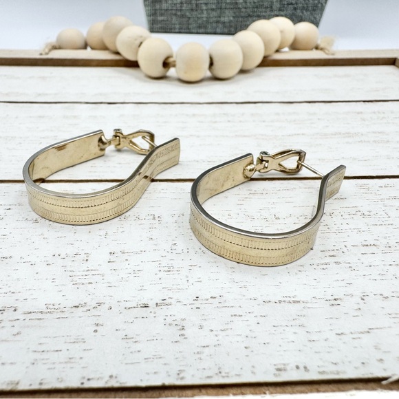 Vintage Yellow Gold Plated Textured Hoop Earrings - Picture 6 of 15